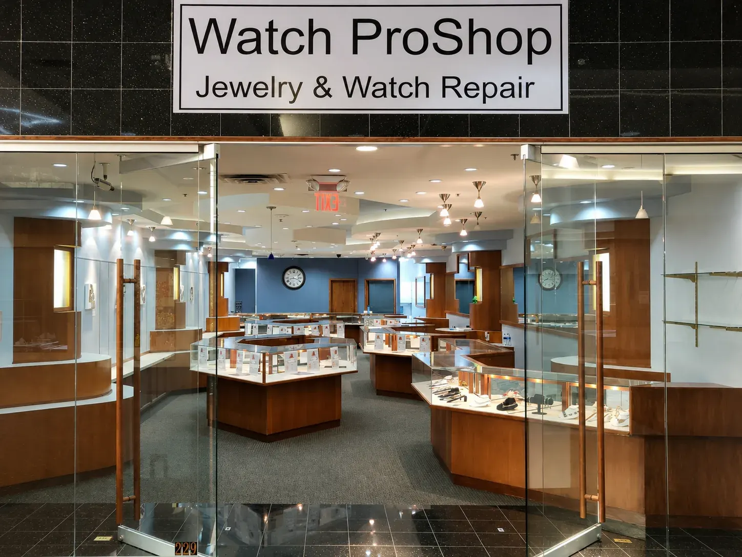 Watch ProShop storefront in Valley West Mall, West Des Moines